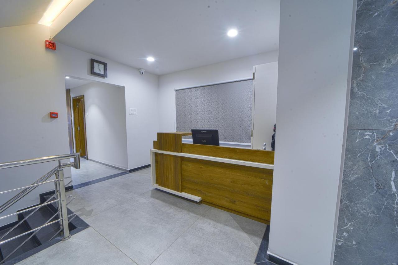 Hotel TrushaDham Kolhapur Exterior foto